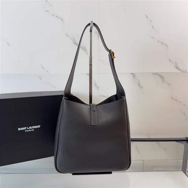 2026224175118842 710